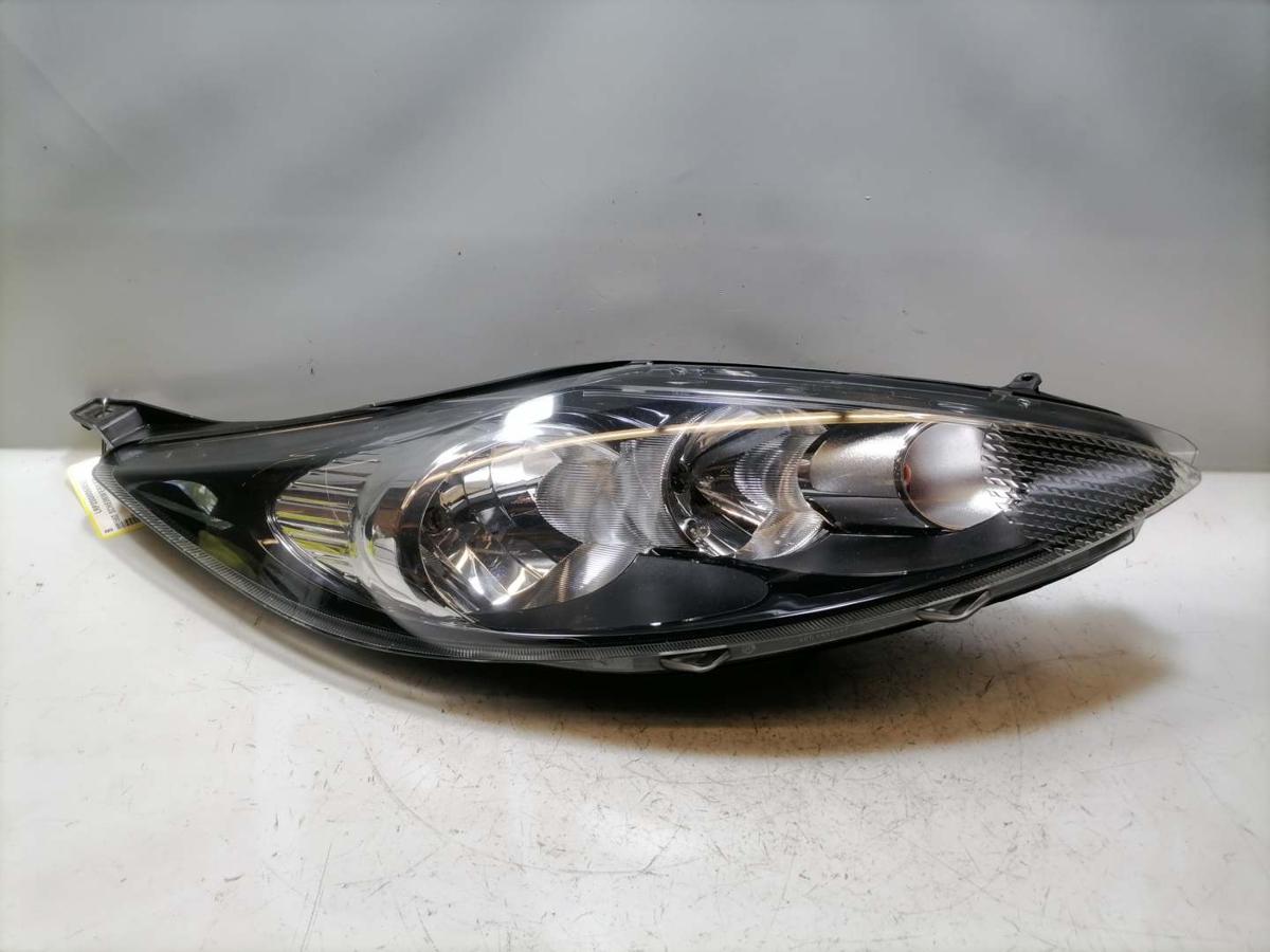 Ford Fiesta 2AJ original Scheinwerfer vorn rechts Halogen Gebrauchsspuren Bj.2011